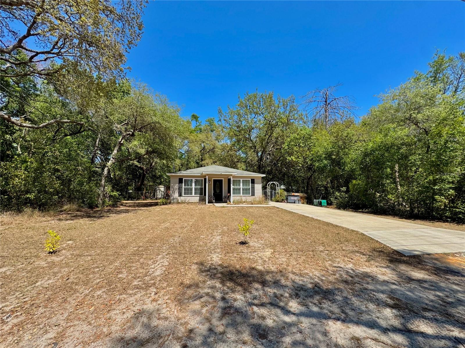 Image 2 of 29 For 40226 Palm Street