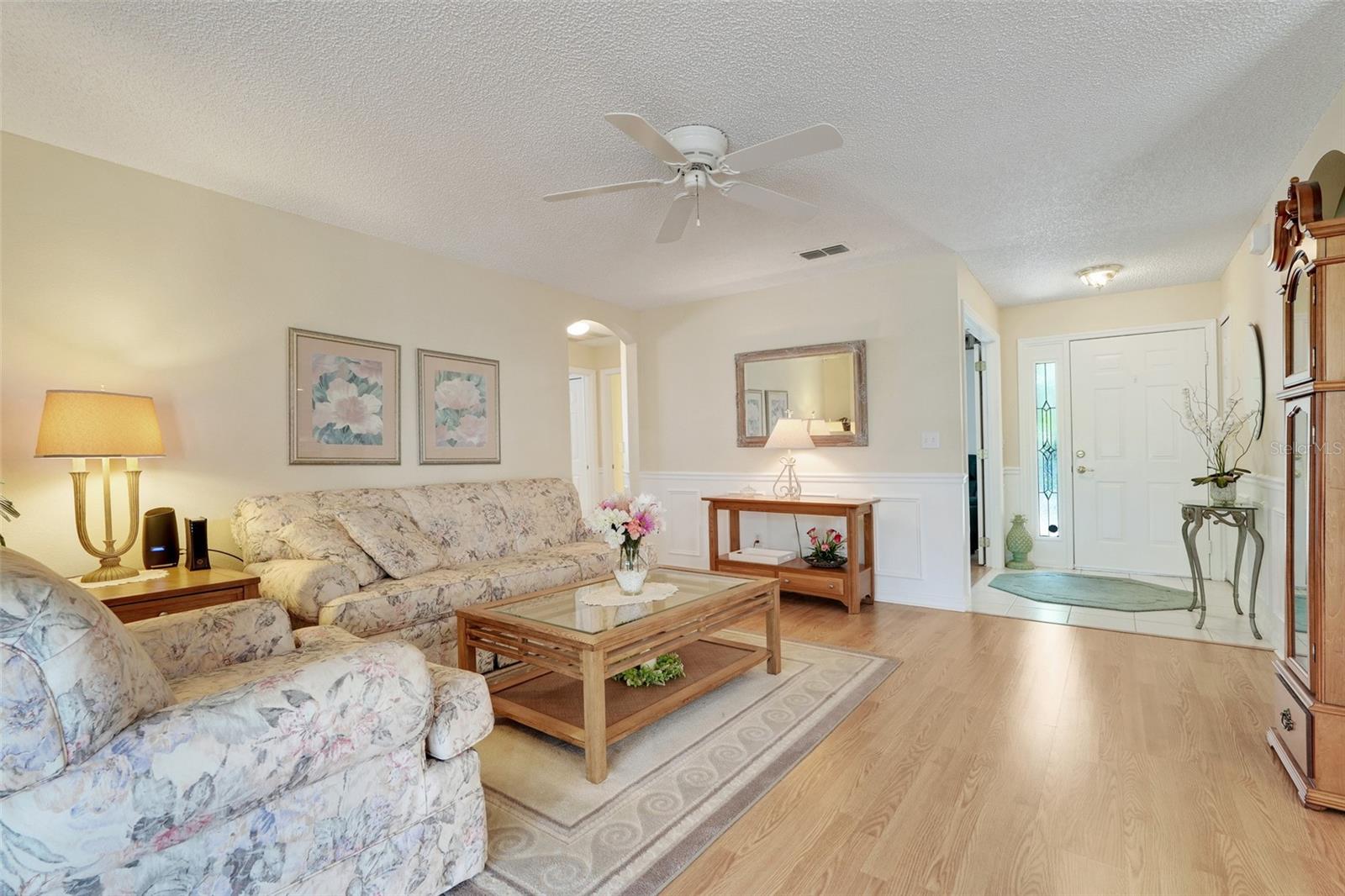 Image 14 of 47 For 4167 Capland Avenue