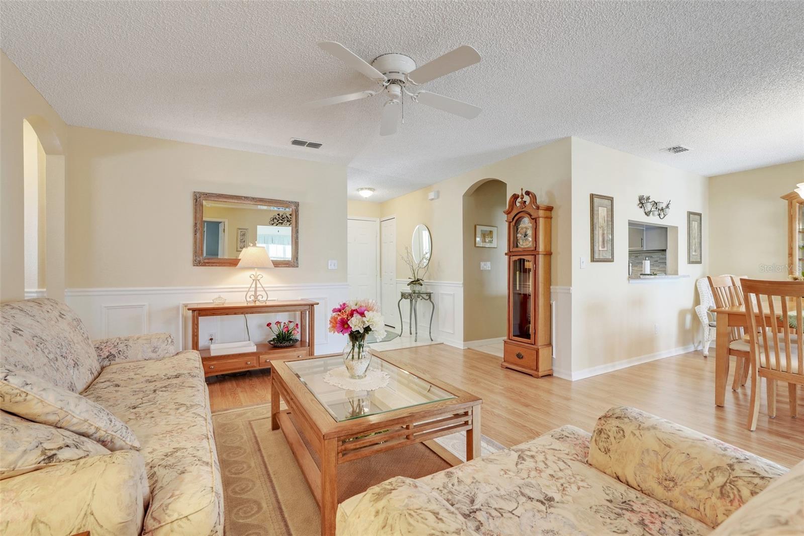 Image 15 of 47 For 4167 Capland Avenue