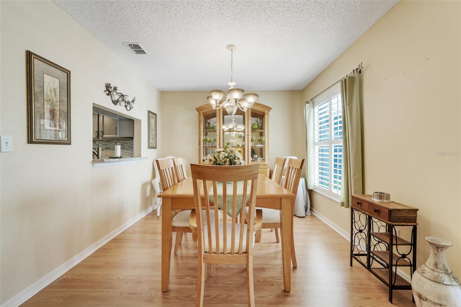 Image 16 of 47 For 4167 Capland Avenue