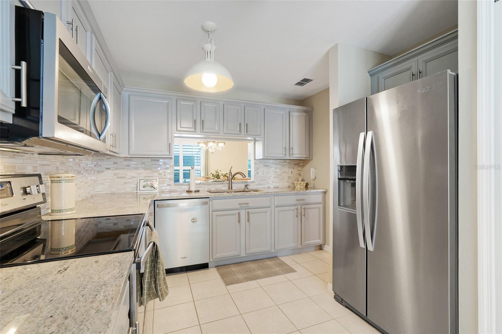 Image 18 of 47 For 4167 Capland Avenue