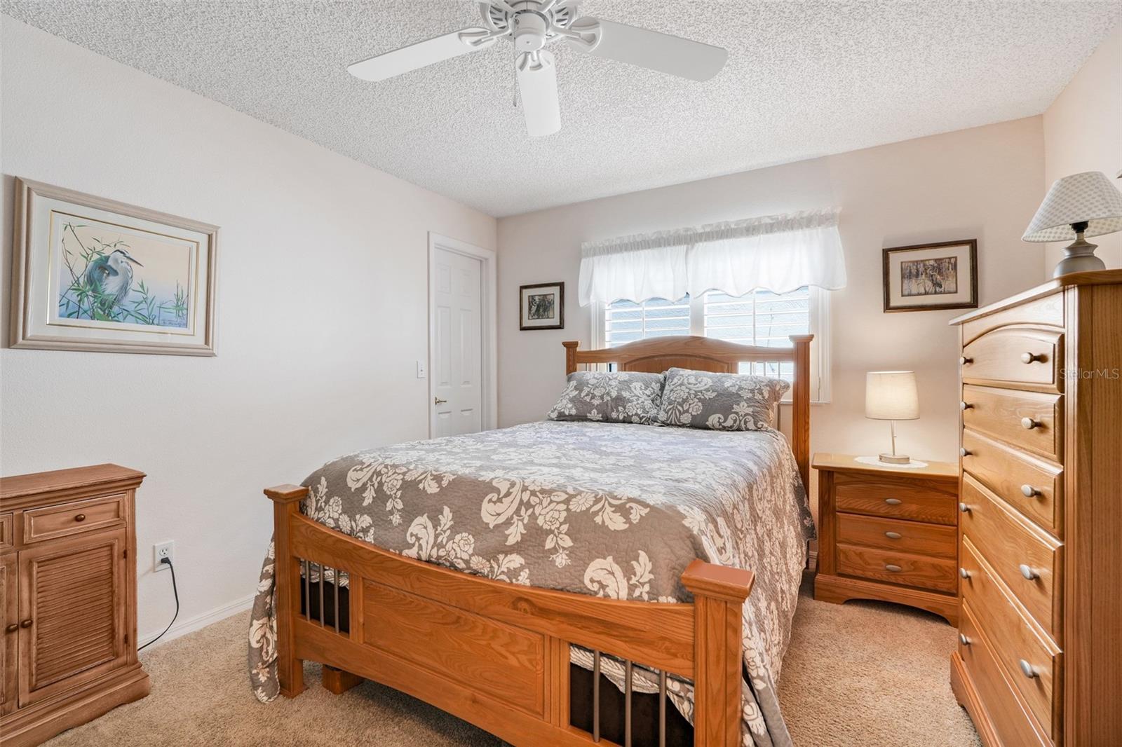 Image 31 of 47 For 4167 Capland Avenue