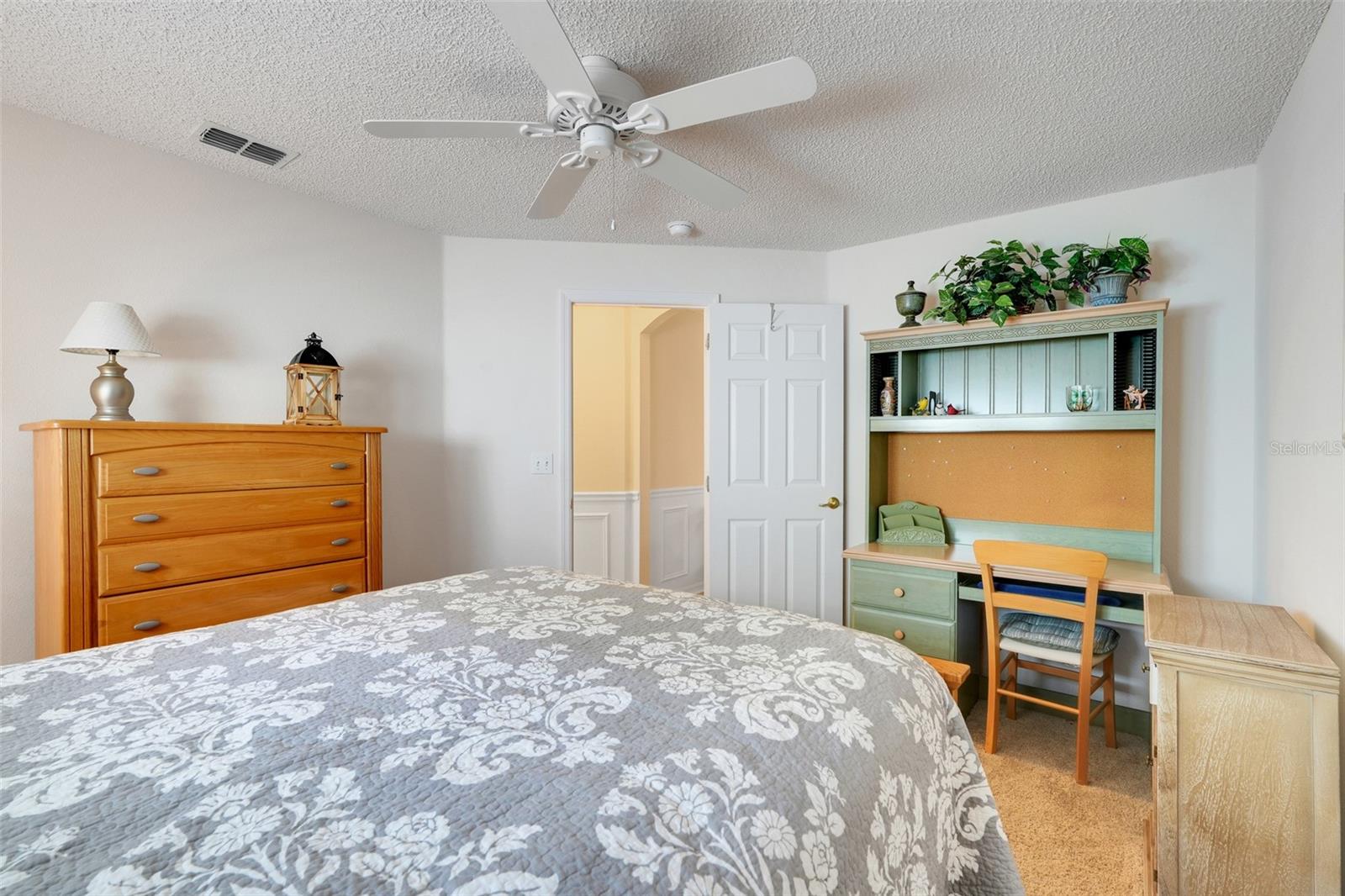 Image 32 of 47 For 4167 Capland Avenue
