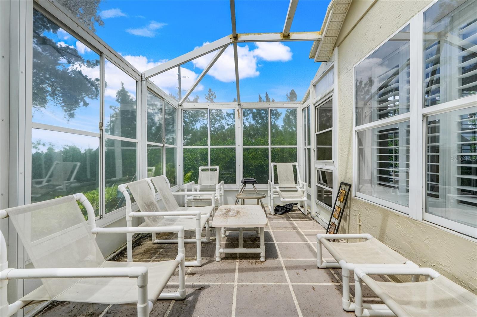Image 33 of 47 For 4167 Capland Avenue