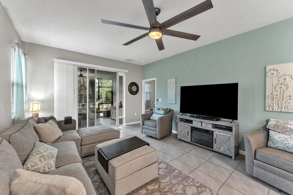 Image 14 of 30 For 8045 Penrose Place