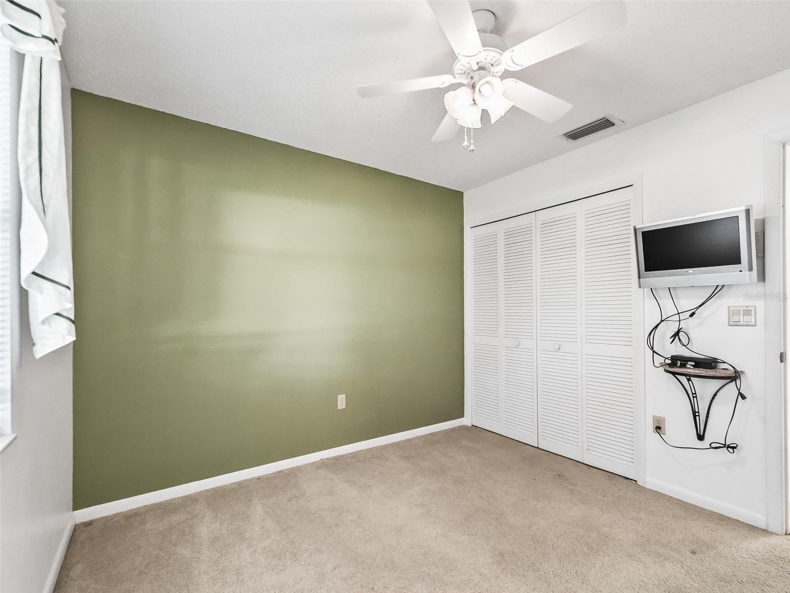 Image 28 of 52 For 2401 Greenlaw Court