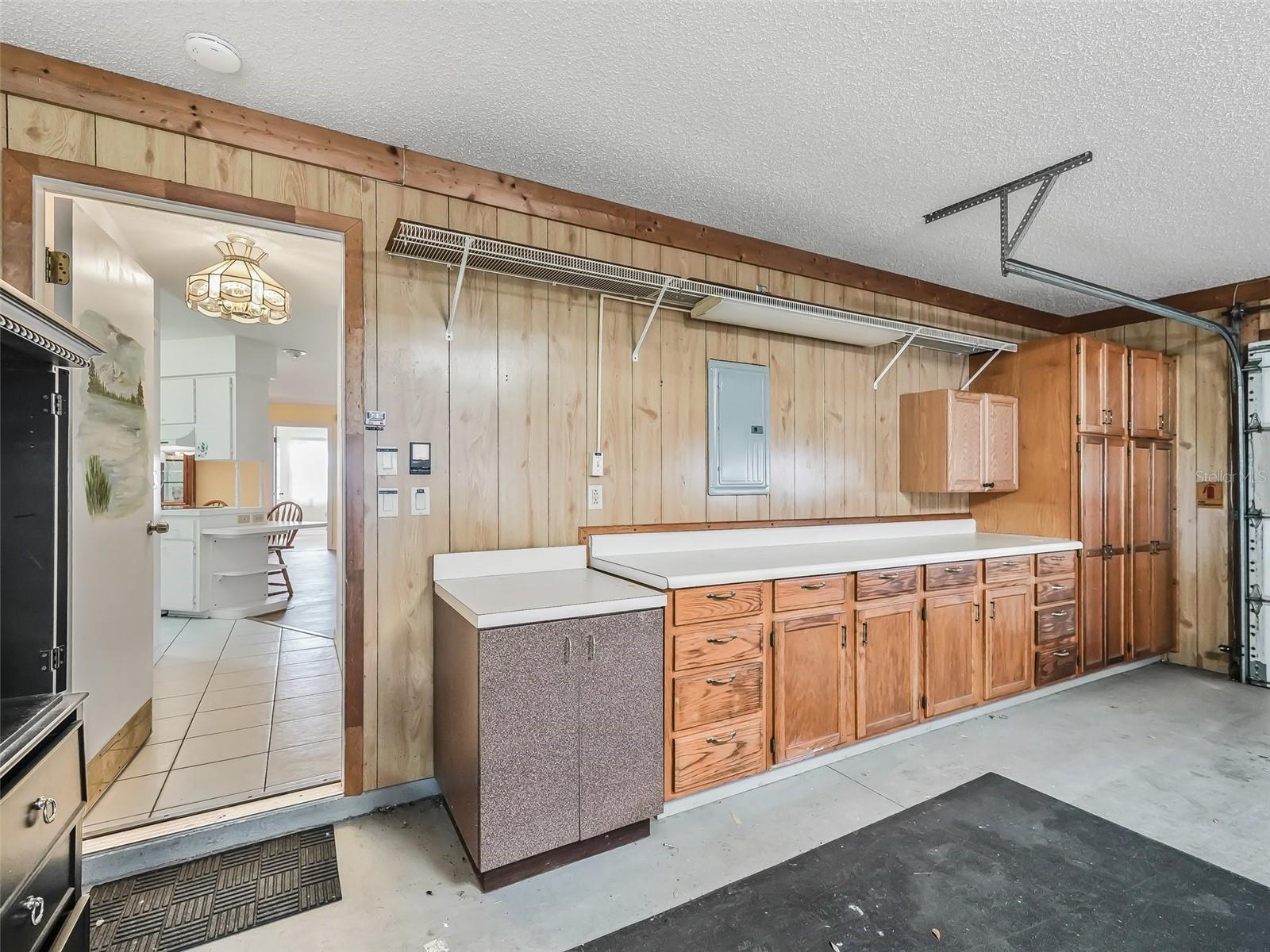 Image 34 of 52 For 2401 Greenlaw Court
