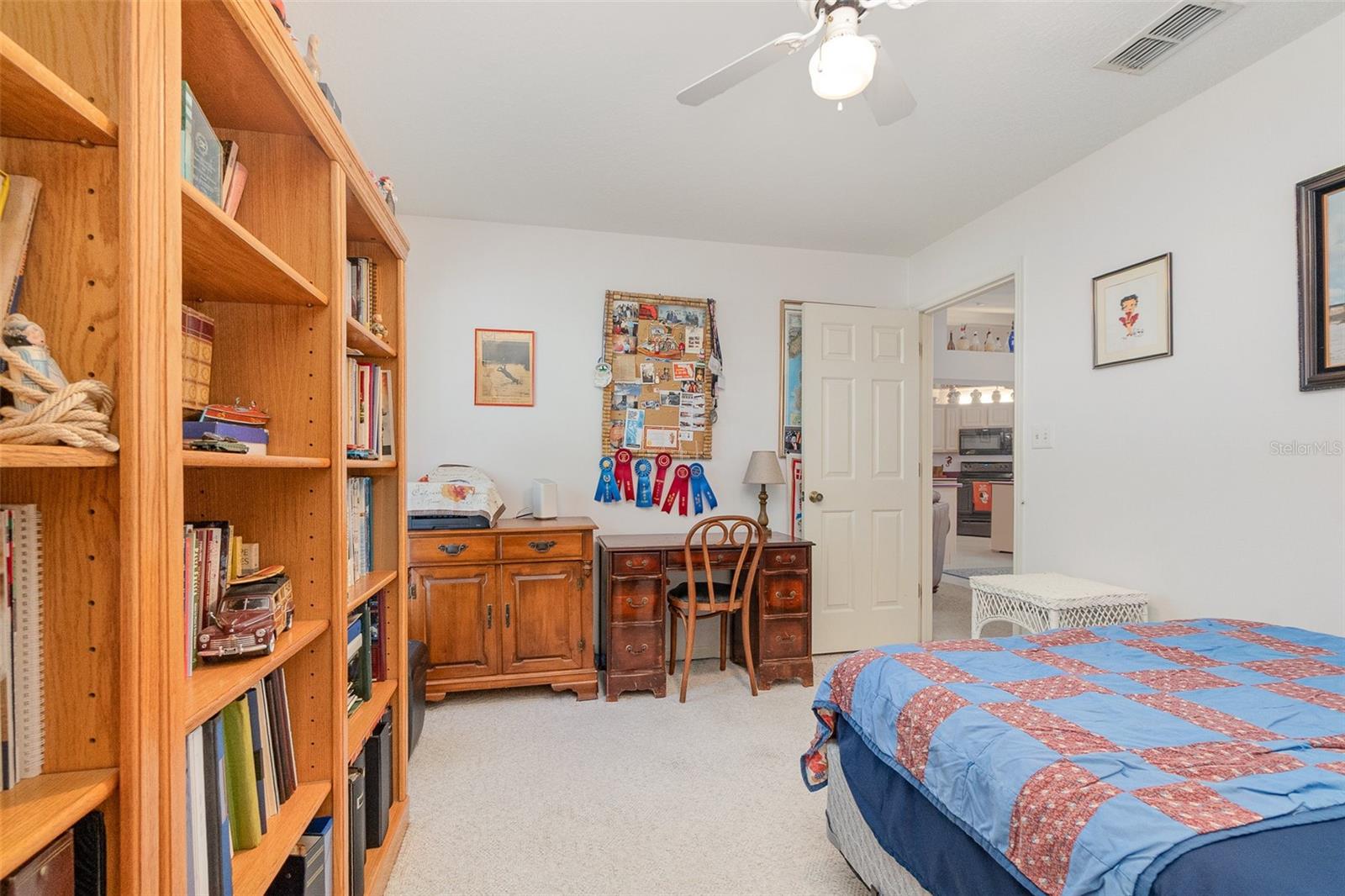 Image 22 of 44 For 16730 Beauclaire Court