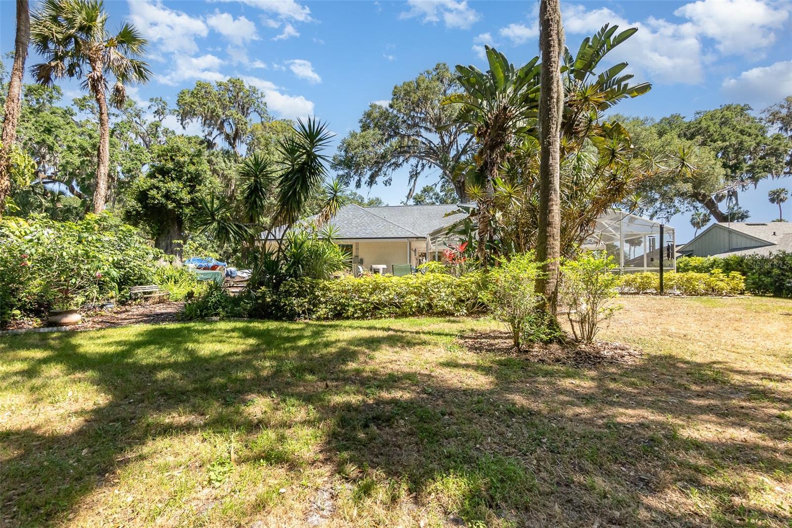 Image 34 of 44 For 16730 Beauclaire Court