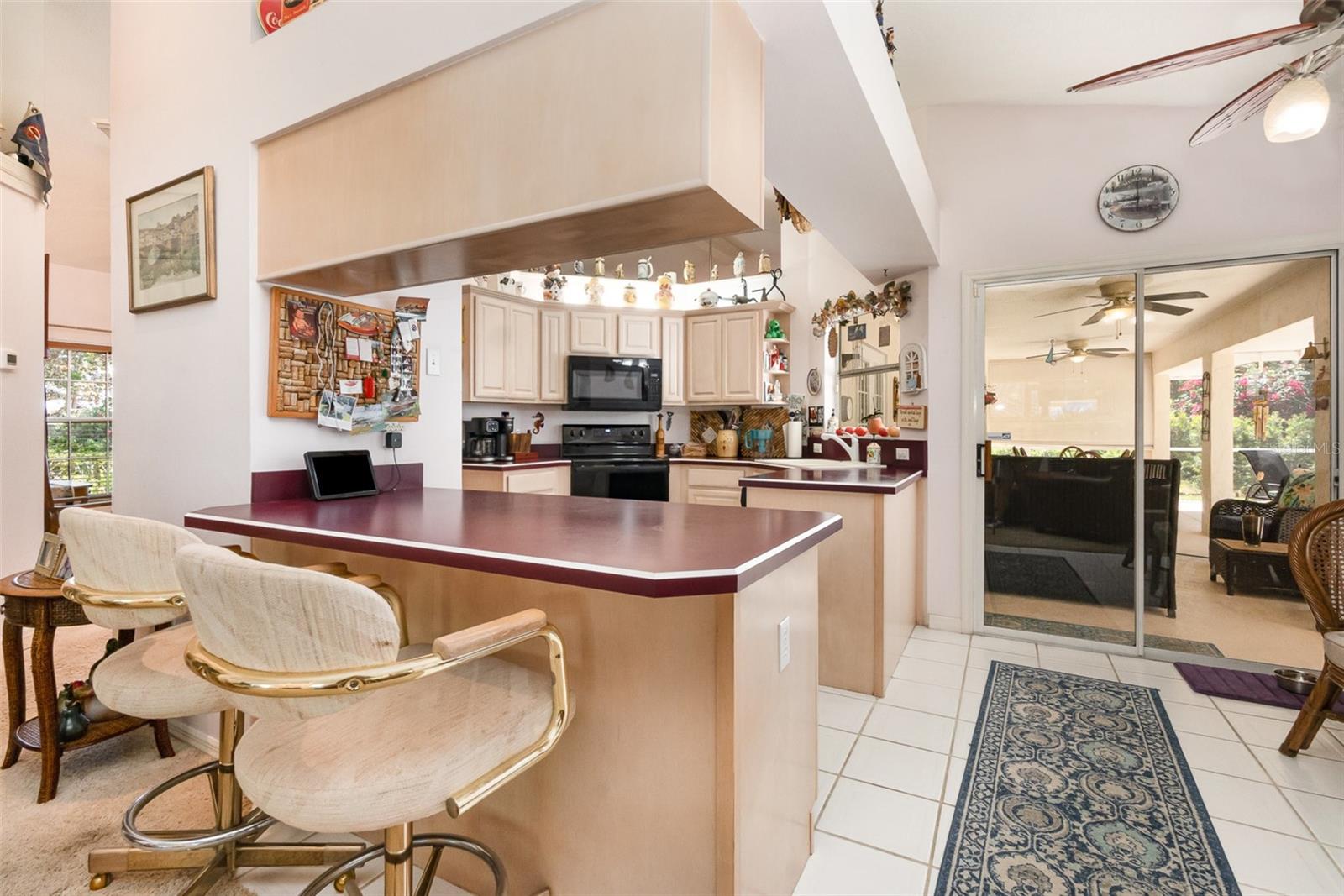 Image 9 of 44 For 16730 Beauclaire Court