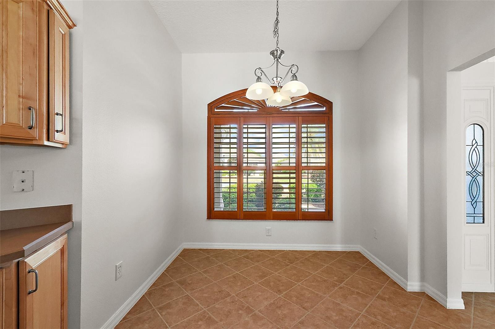 Image 13 of 53 For 2706 Radbourne Way
