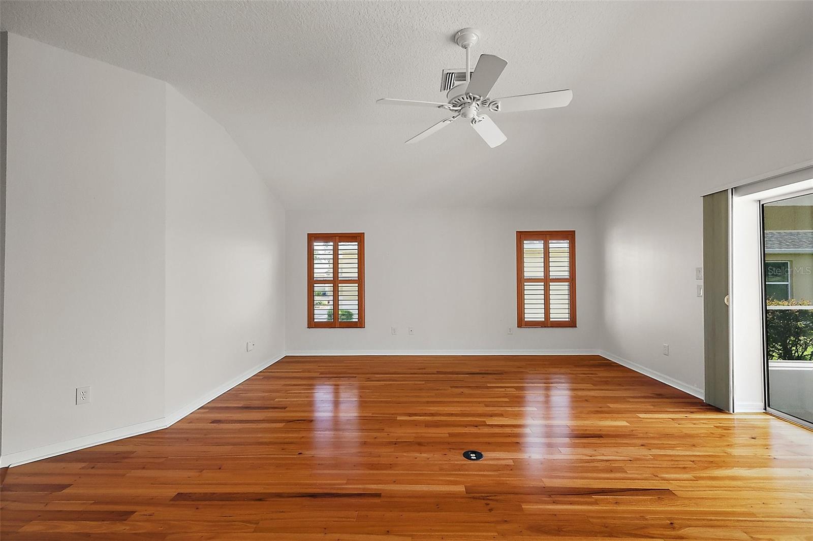 Image 22 of 53 For 2706 Radbourne Way