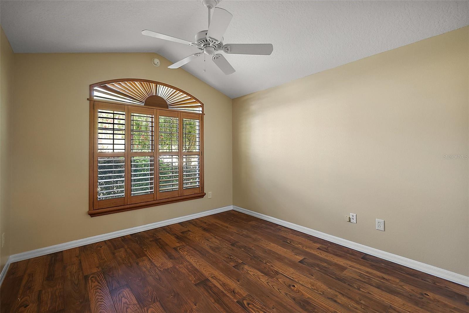 Image 36 of 53 For 2706 Radbourne Way