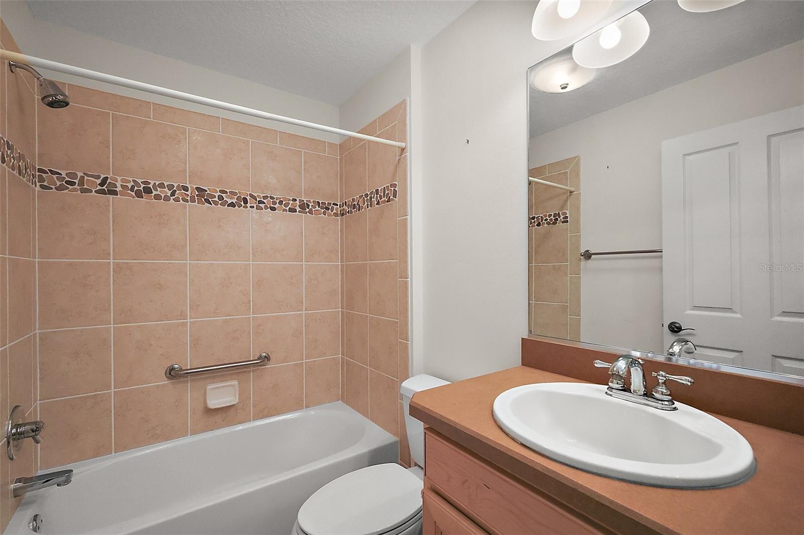 Image 37 of 53 For 2706 Radbourne Way