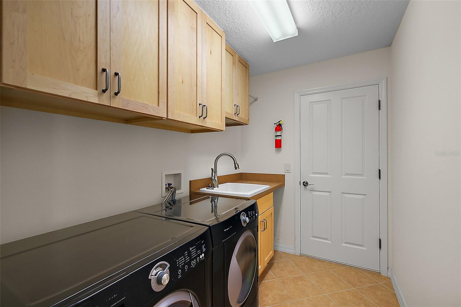 Image 39 of 53 For 2706 Radbourne Way