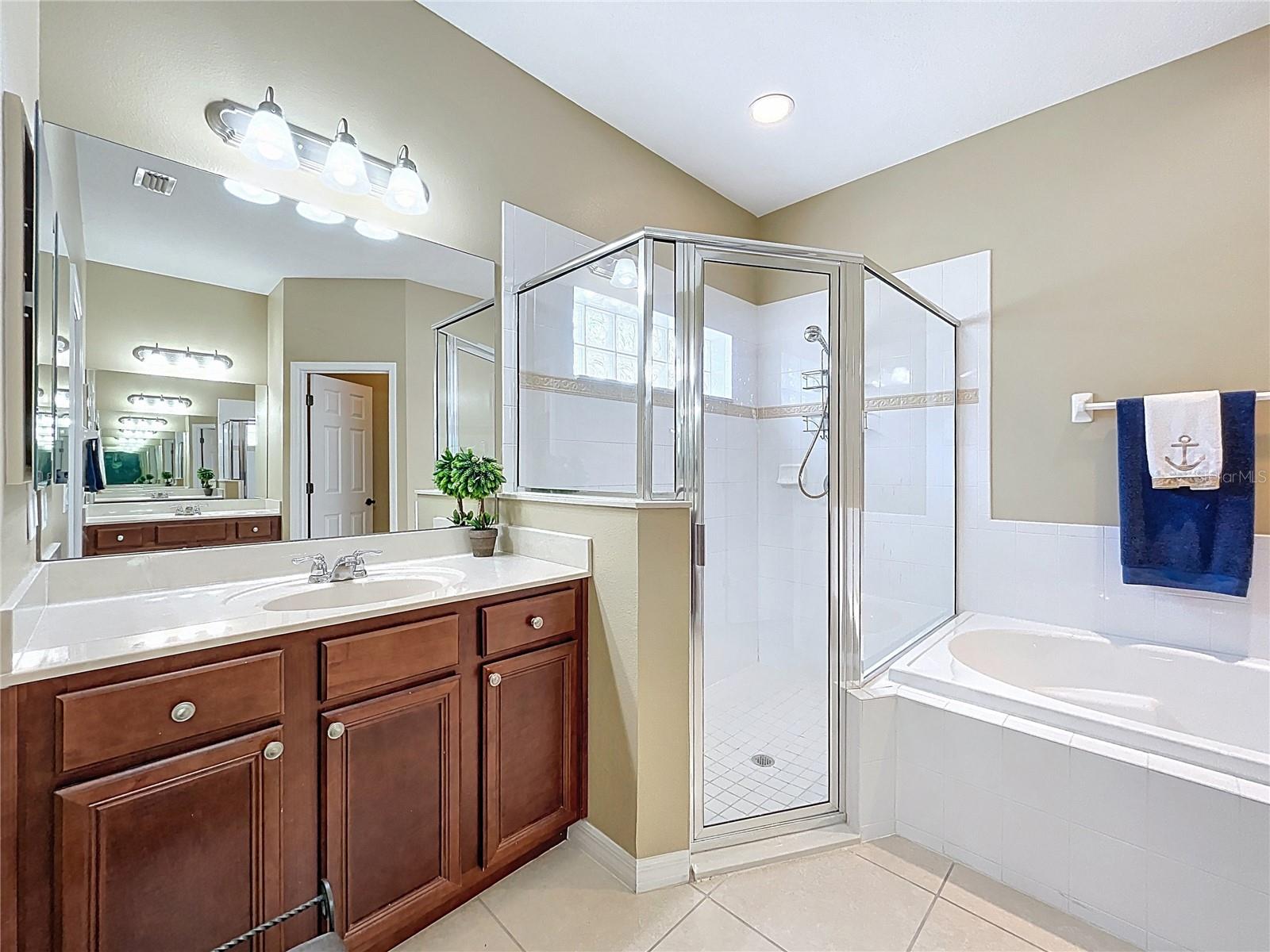 Image 41 of 77 For 13546 Biscayne Grove Lane