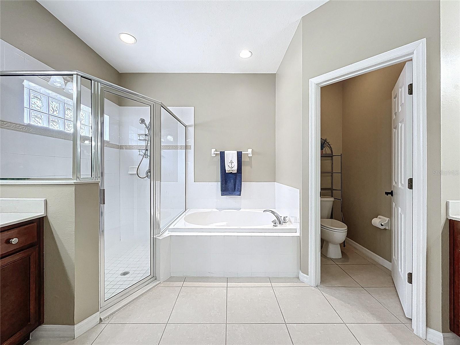 Image 43 of 77 For 13546 Biscayne Grove Lane
