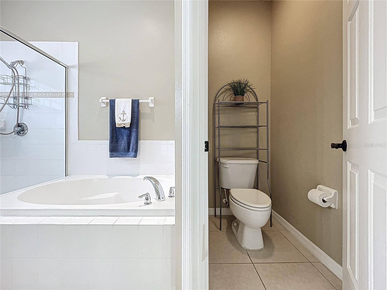 Image 45 of 77 For 13546 Biscayne Grove Lane