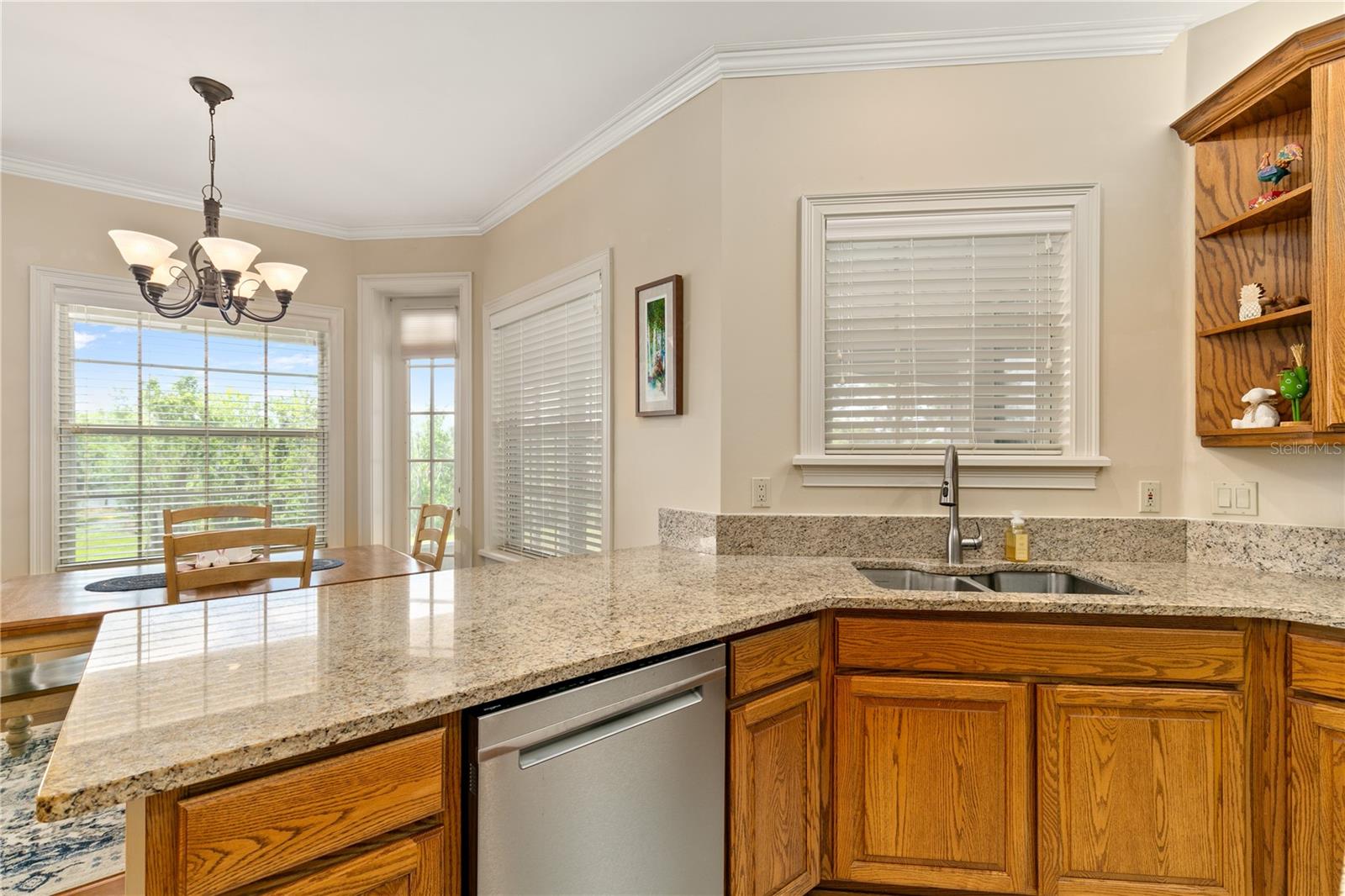 Image 18 of 72 For 17728 Palm View Circle