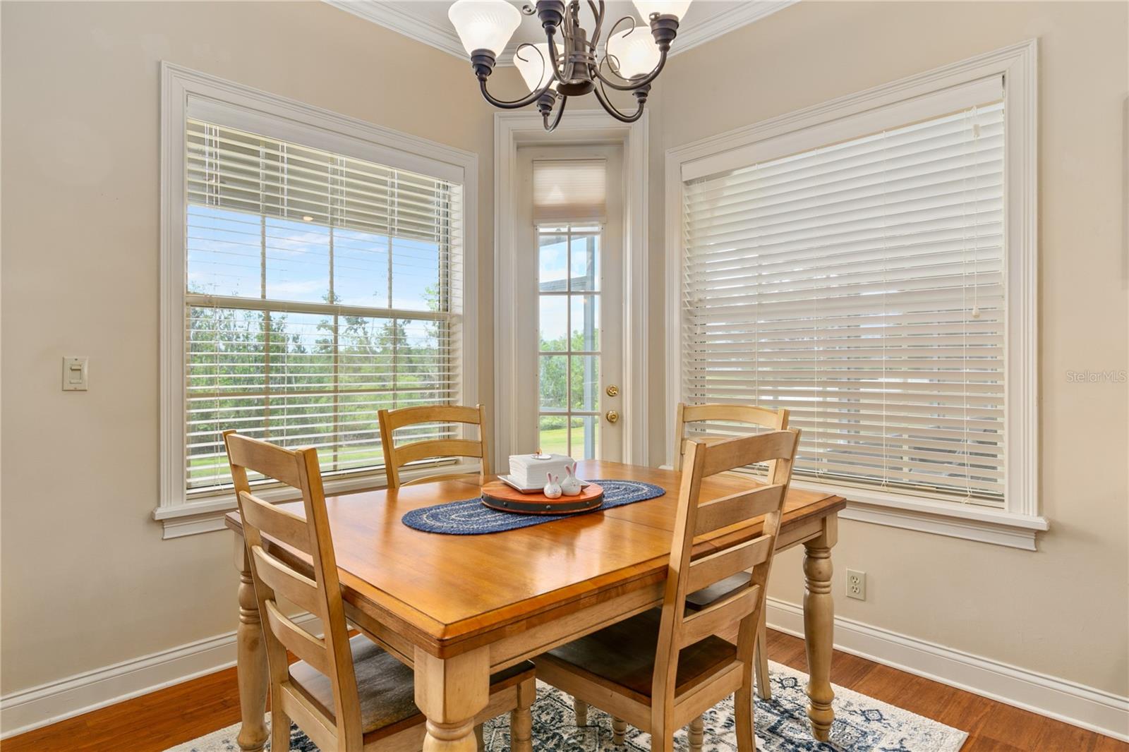 Image 20 of 72 For 17728 Palm View Circle