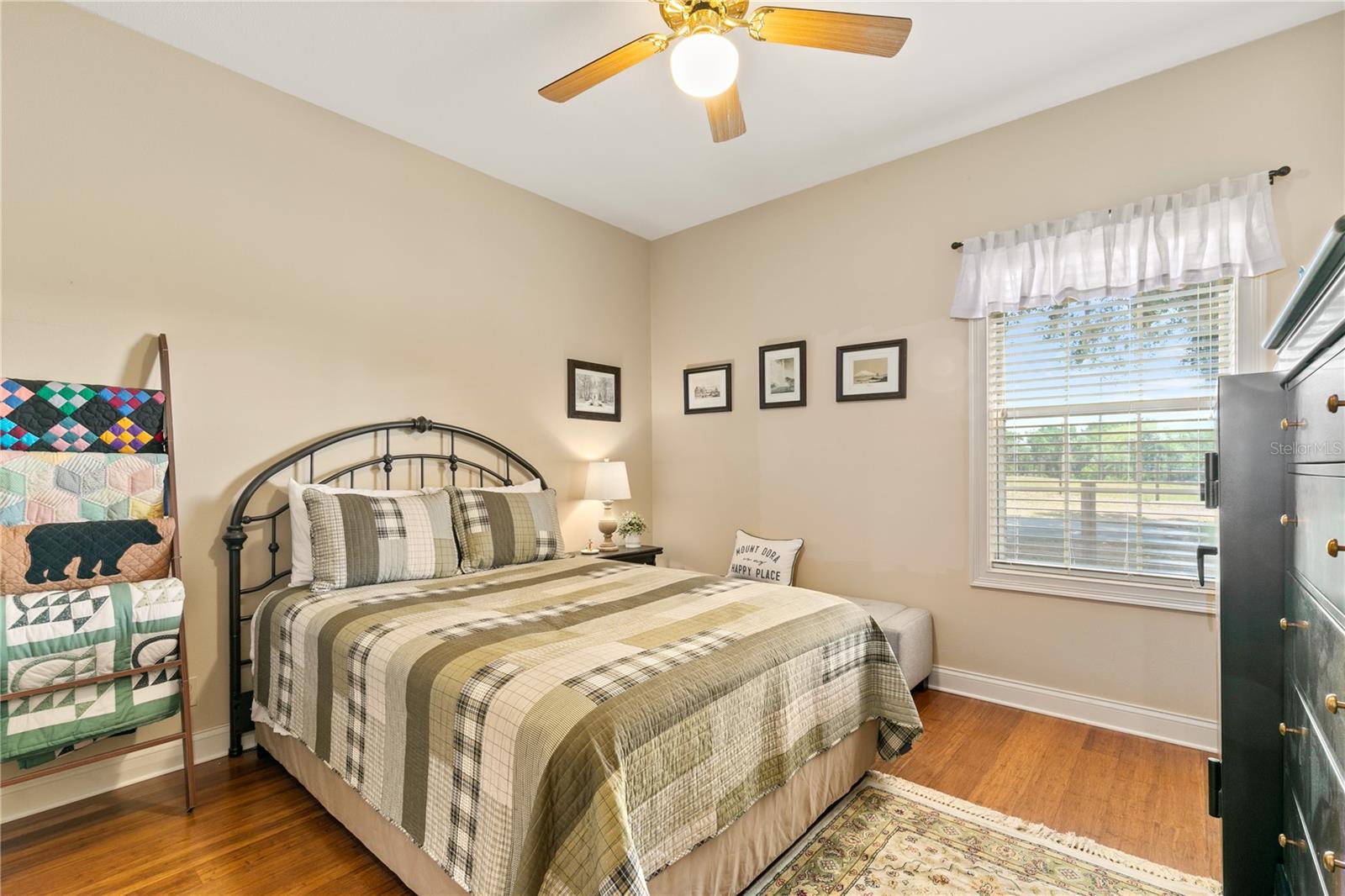 Image 34 of 72 For 17728 Palm View Circle