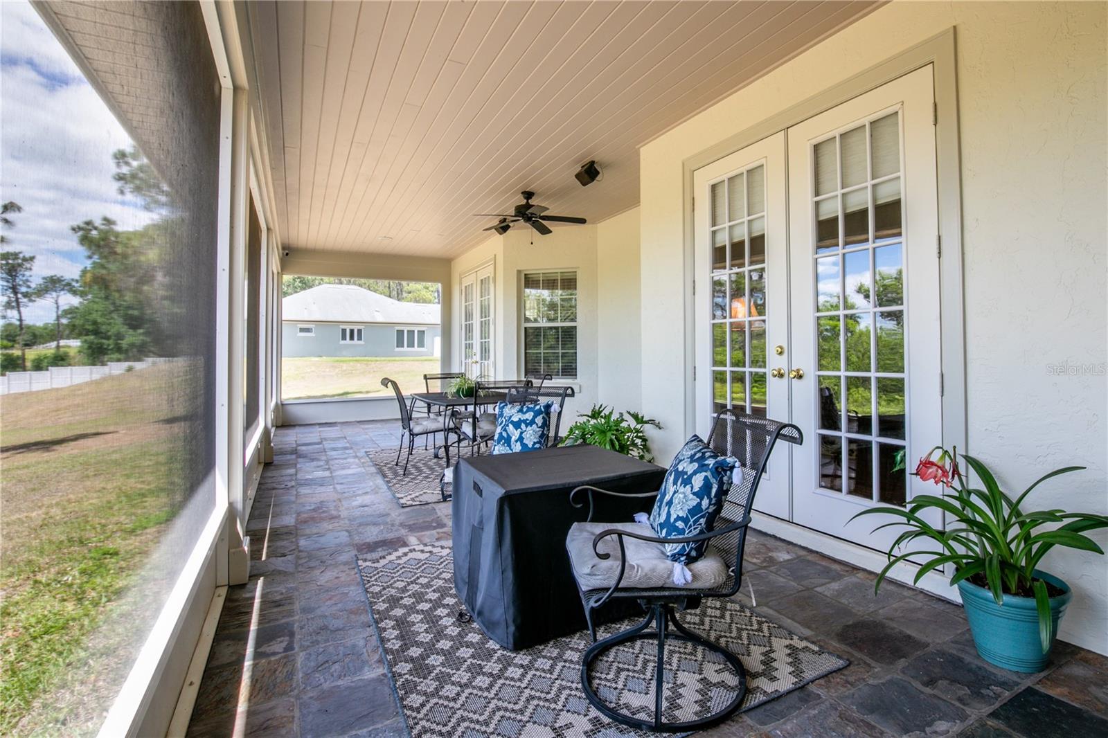Image 40 of 72 For 17728 Palm View Circle