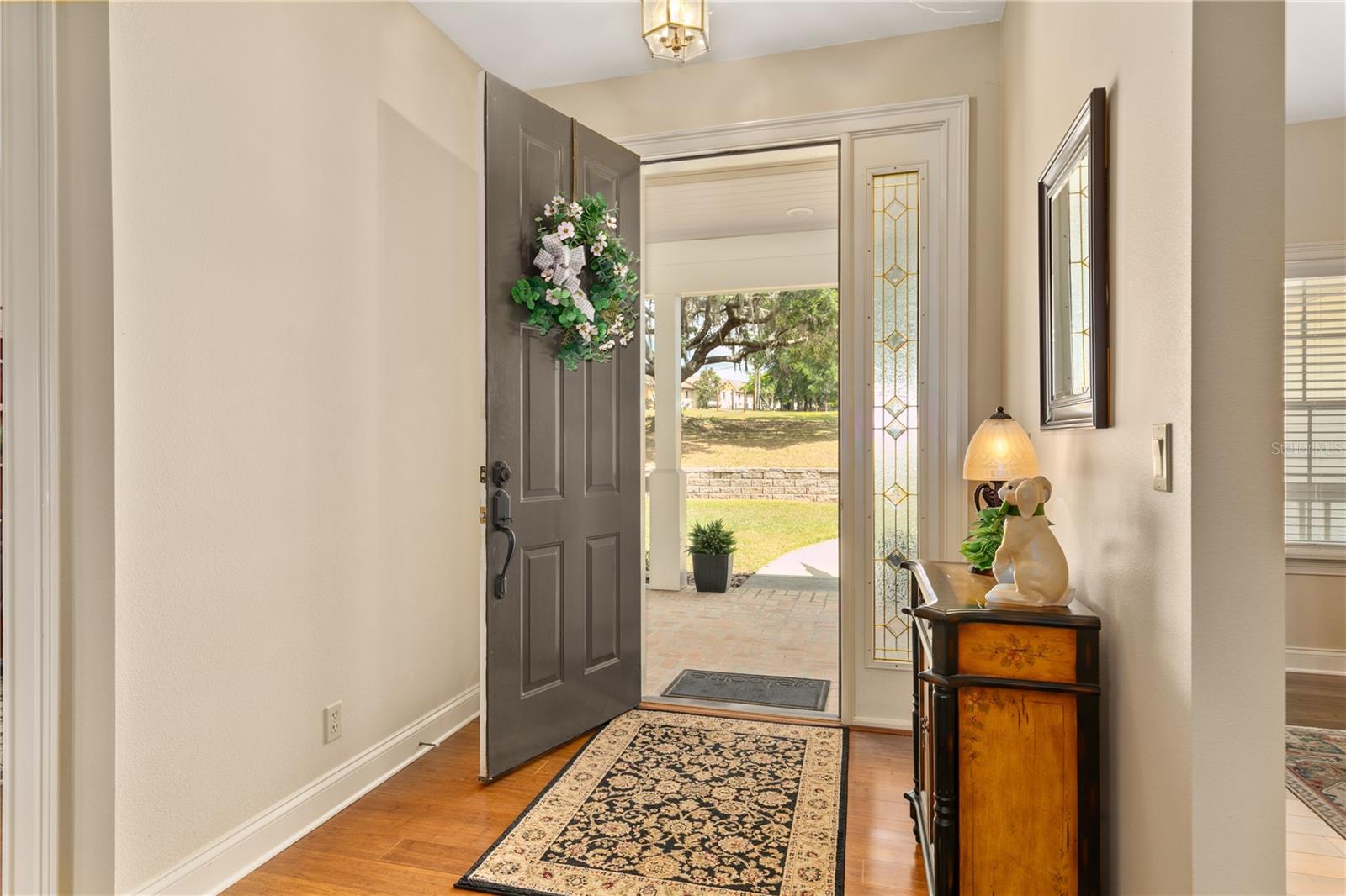 Image 6 of 72 For 17728 Palm View Circle