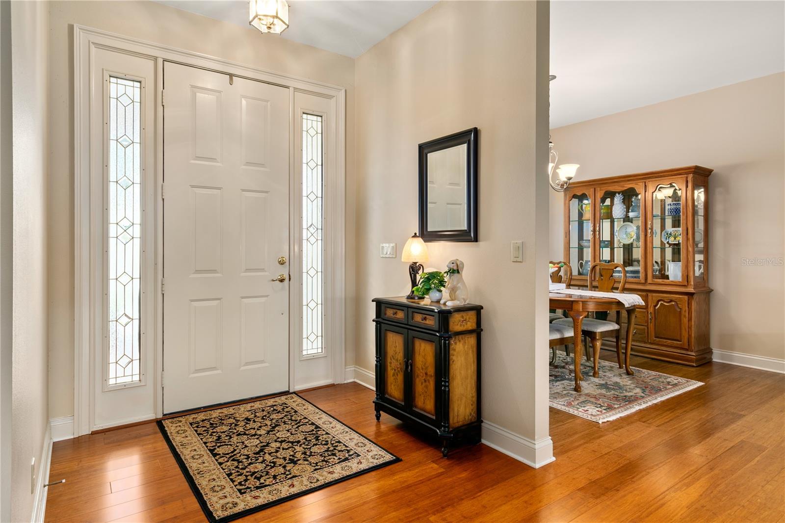 Image 7 of 72 For 17728 Palm View Circle