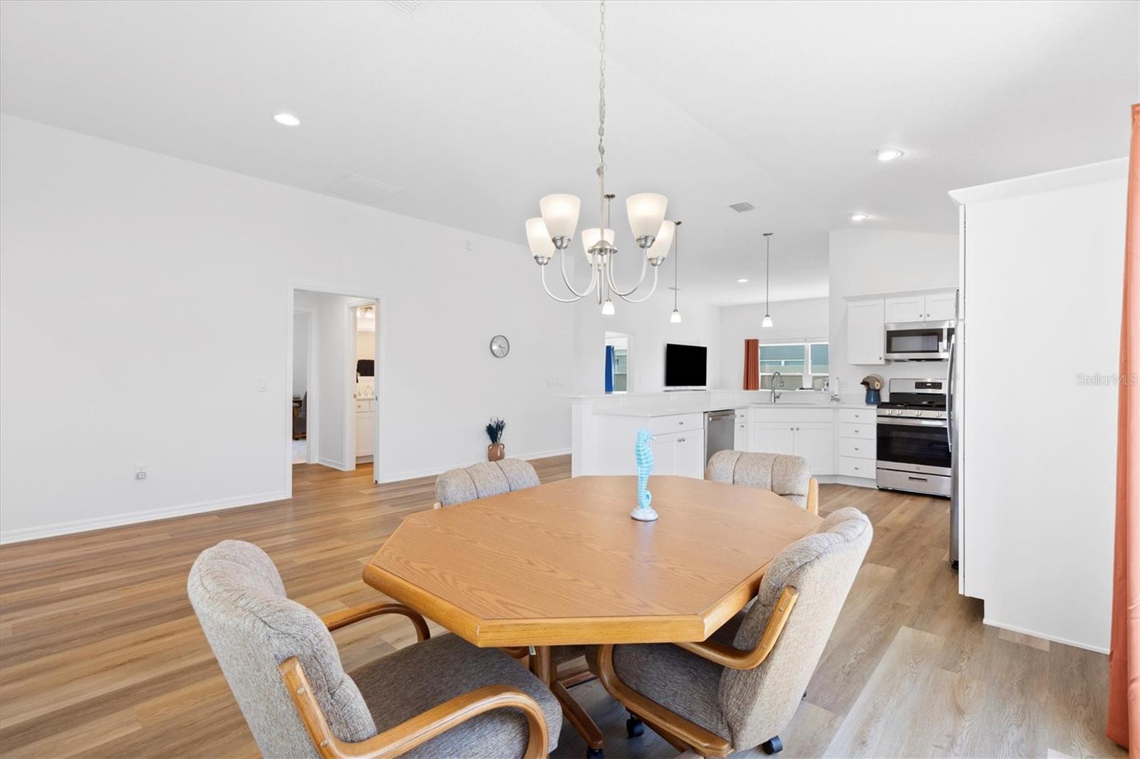 Image 6 of 37 For 1674 Cadorette Drive