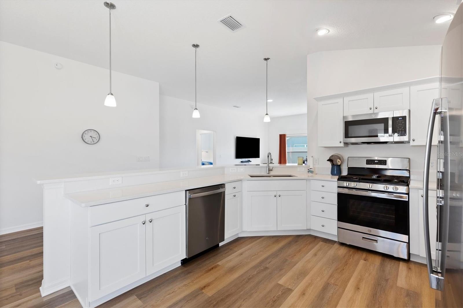 Image 8 of 37 For 1674 Cadorette Drive
