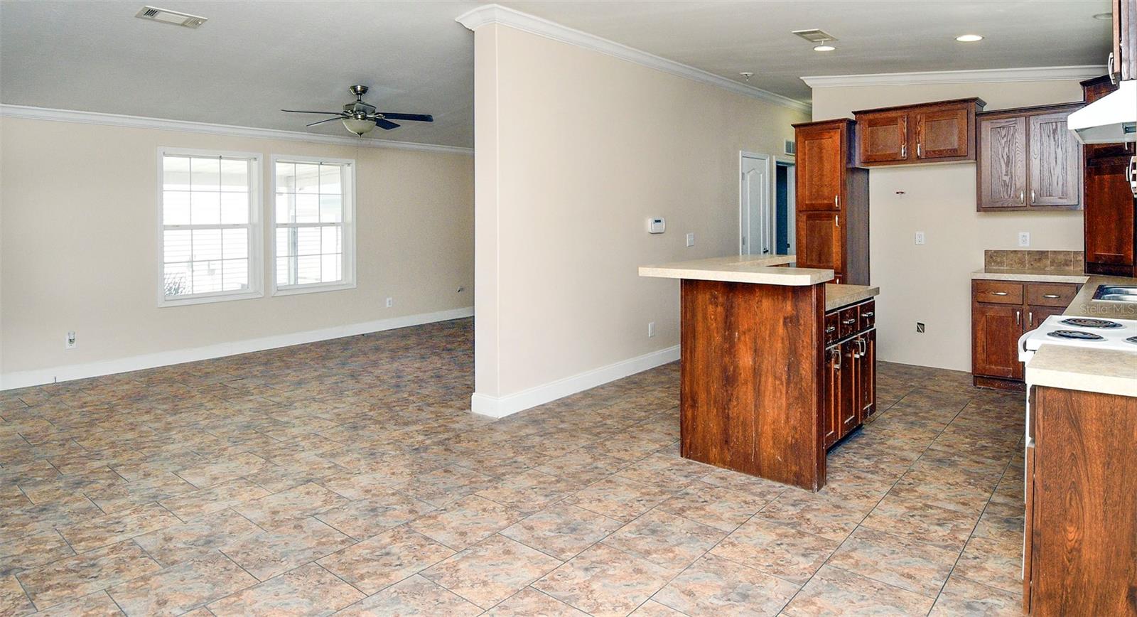 Image 14 of 22 For 11921 Salina Way