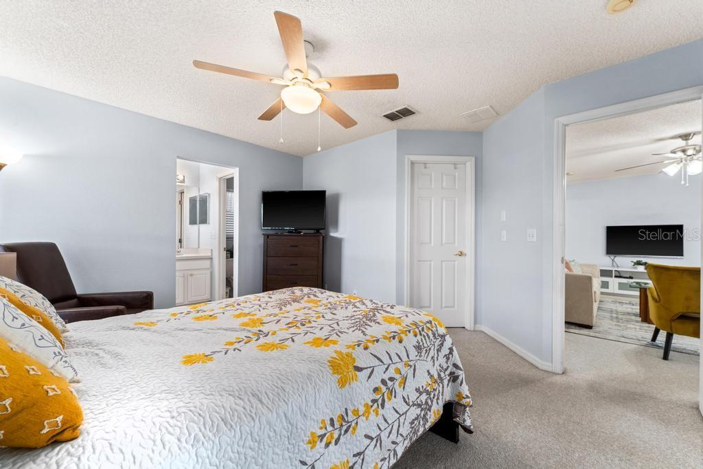 Image 20 of 59 For 4386 Sambourne Street