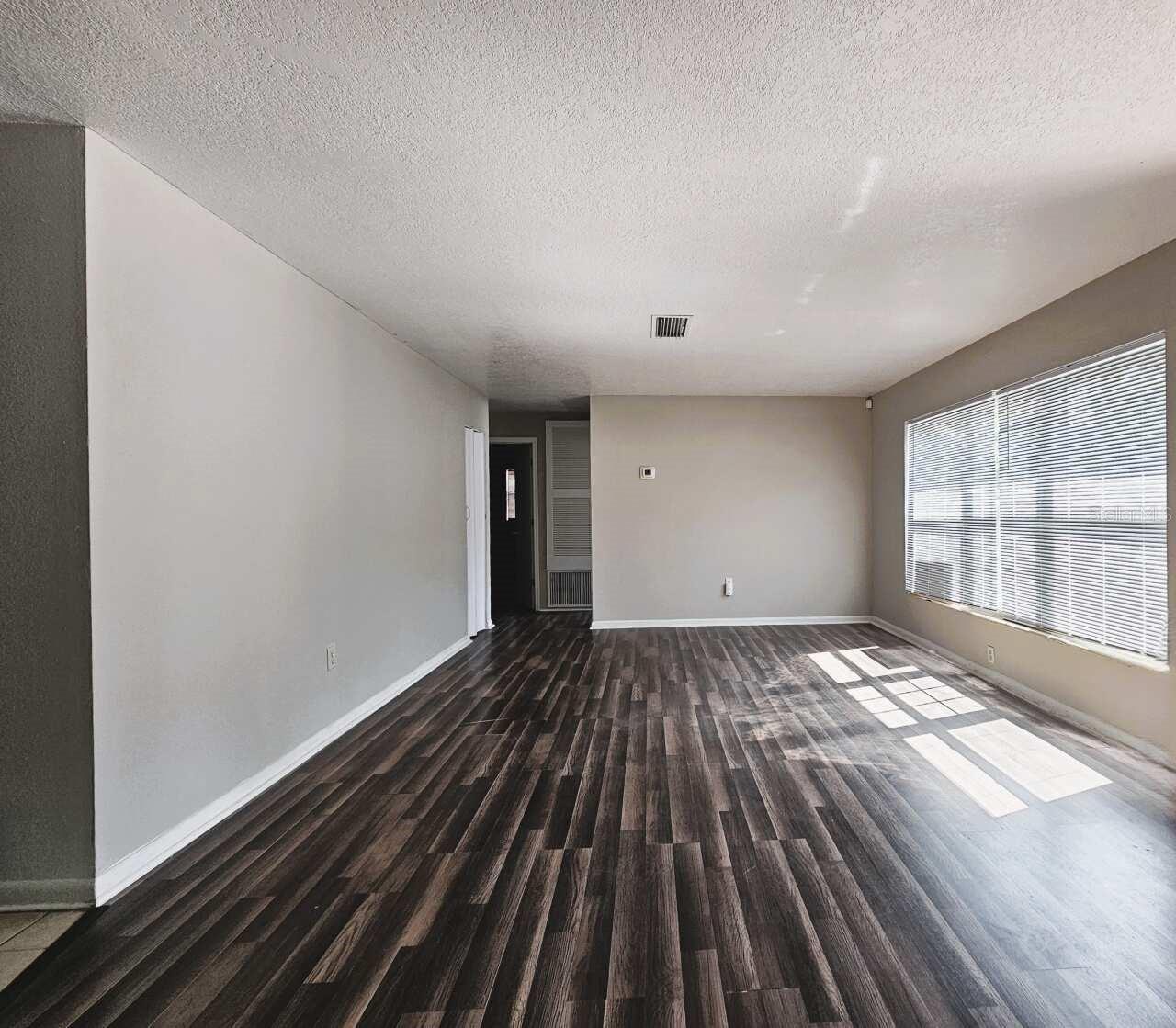 Image 3 of 15 For 1412 Braebury Drive