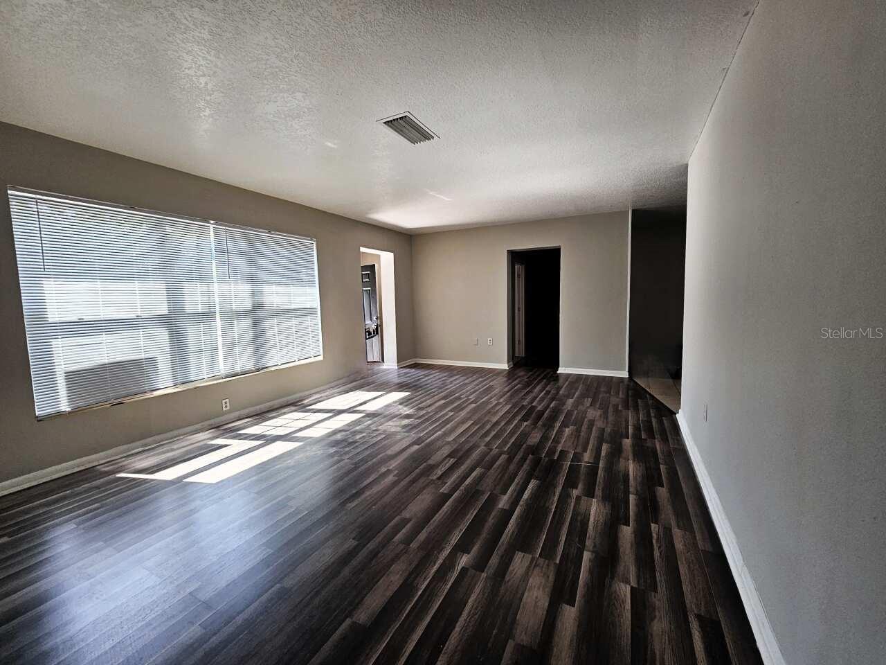 Image 4 of 15 For 1412 Braebury Drive