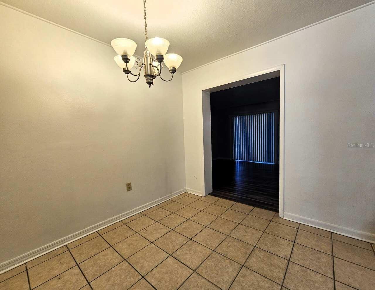 Image 5 of 15 For 1412 Braebury Drive