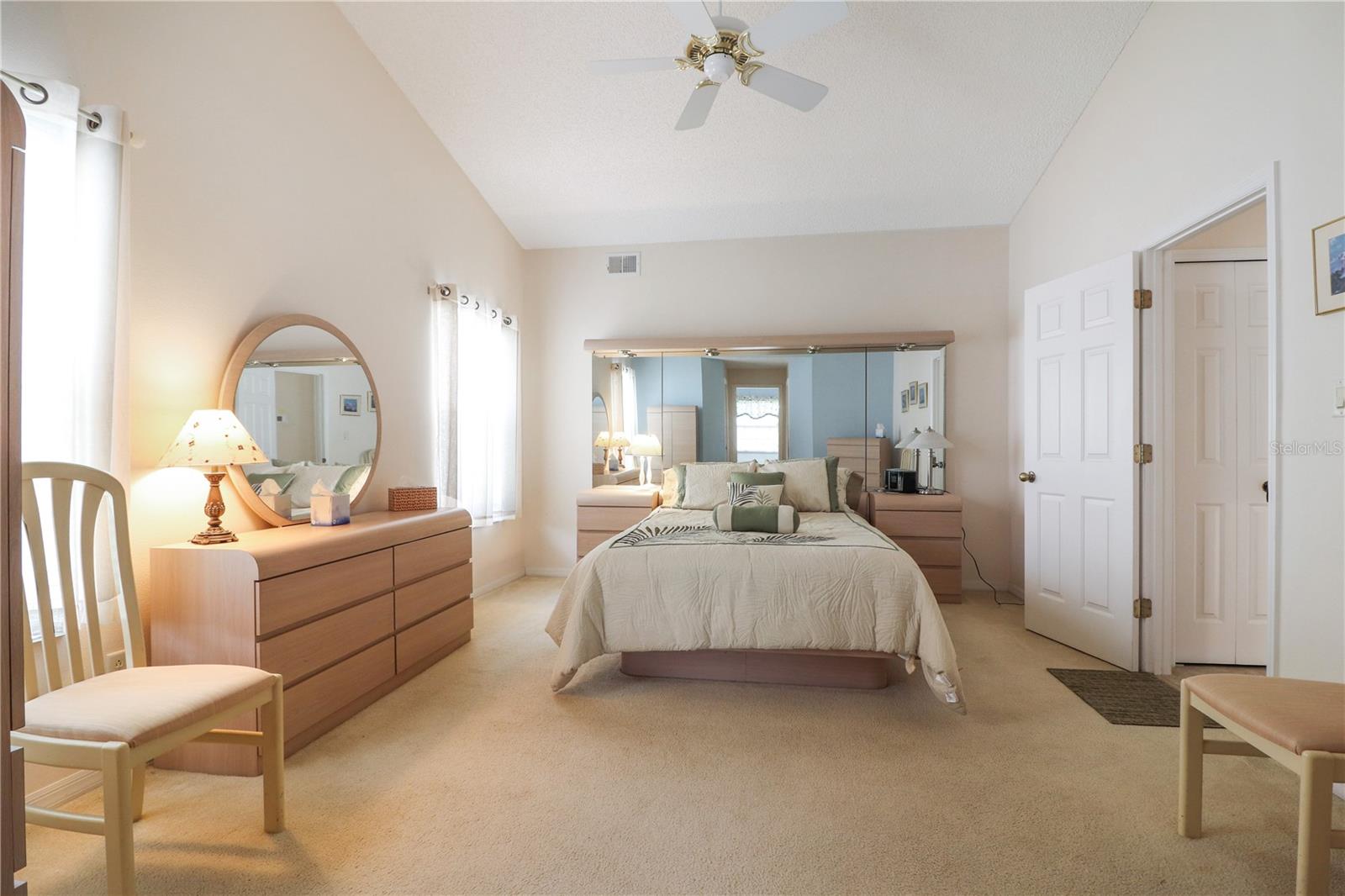 Image 10 of 22 For 25339 Crestwater Drive