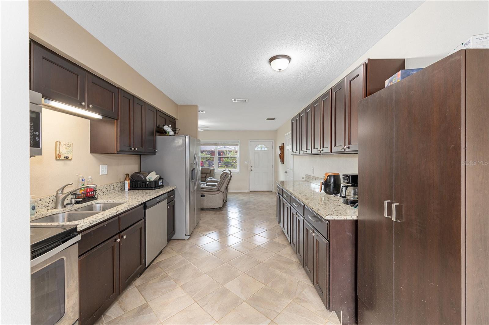 Image 10 of 38 For 822 Honey Way