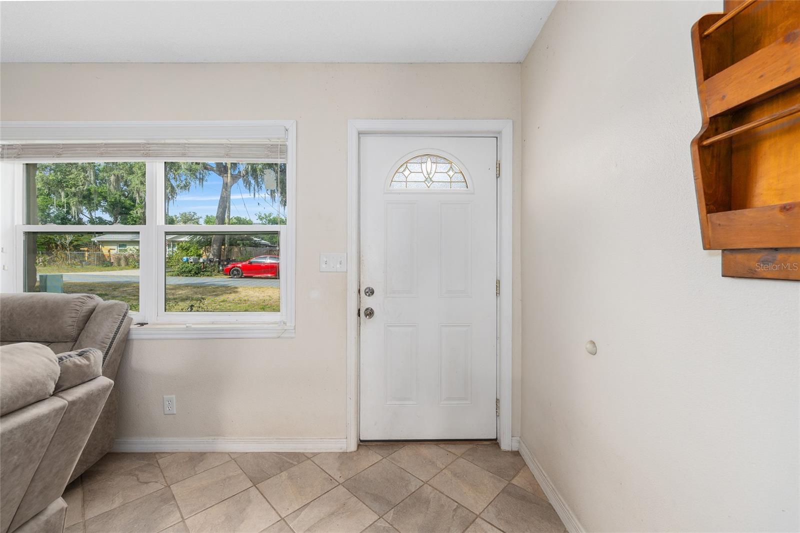Image 2 of 38 For 822 Honey Way