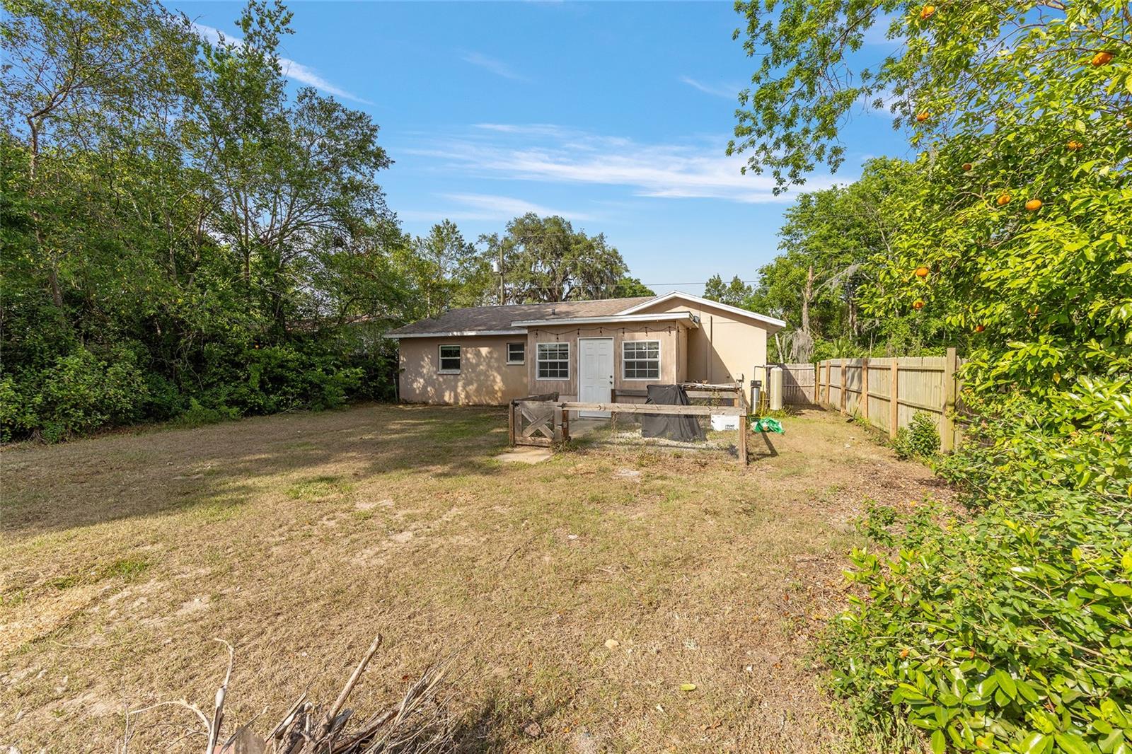 Image 27 of 38 For 822 Honey Way