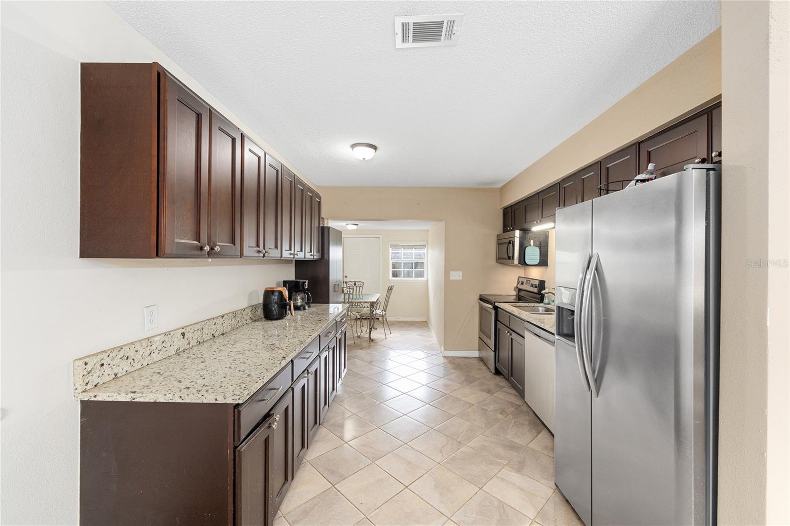 Image 8 of 38 For 822 Honey Way