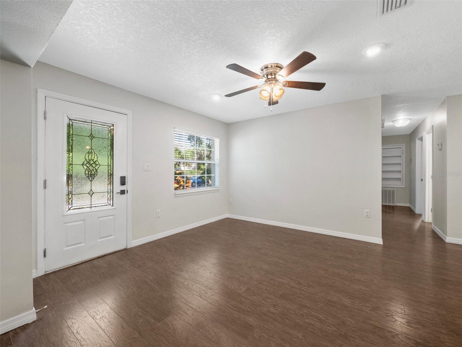 Image 2 of 28 For 521 Clayton Street