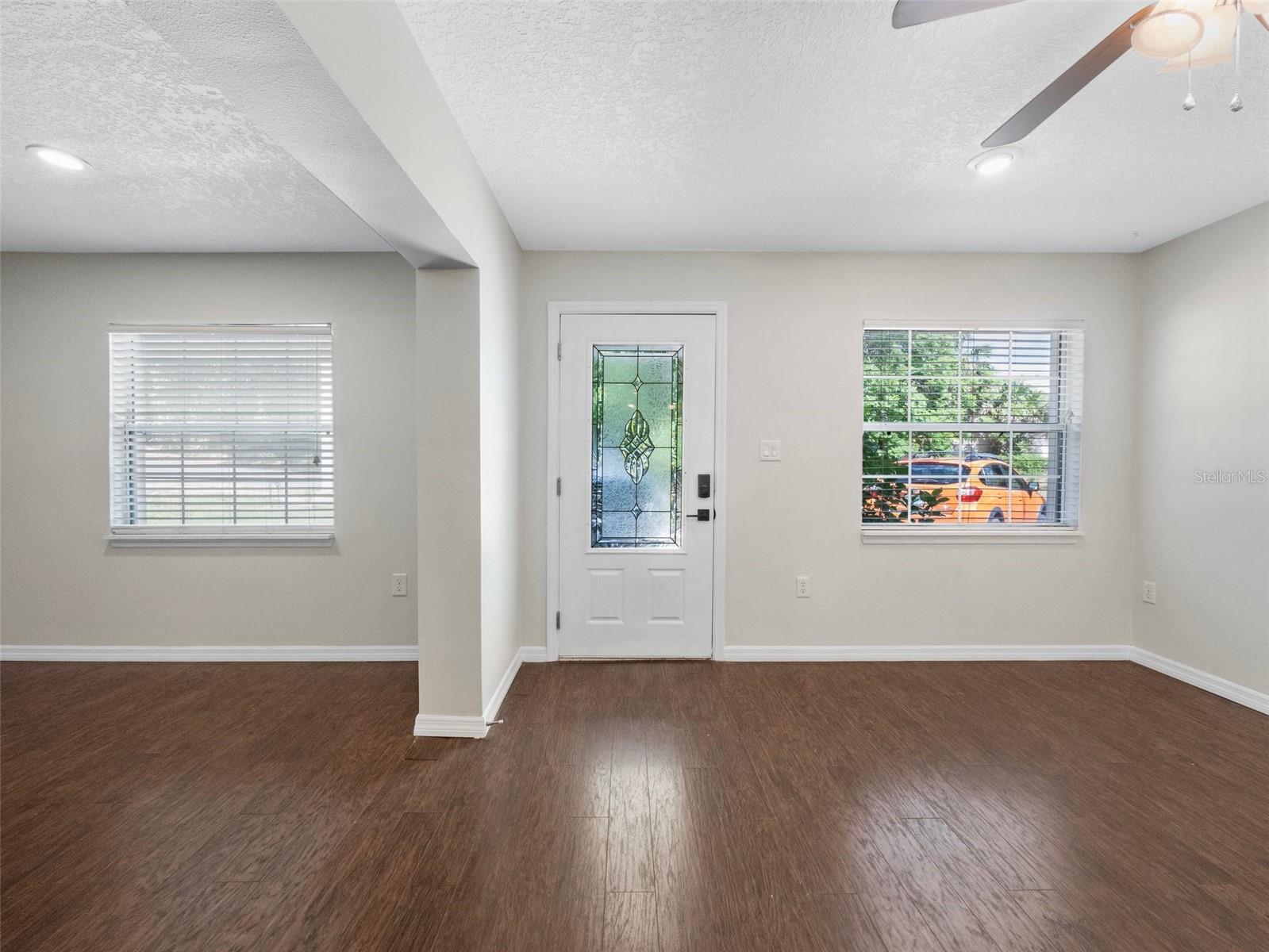 Image 4 of 28 For 521 Clayton Street