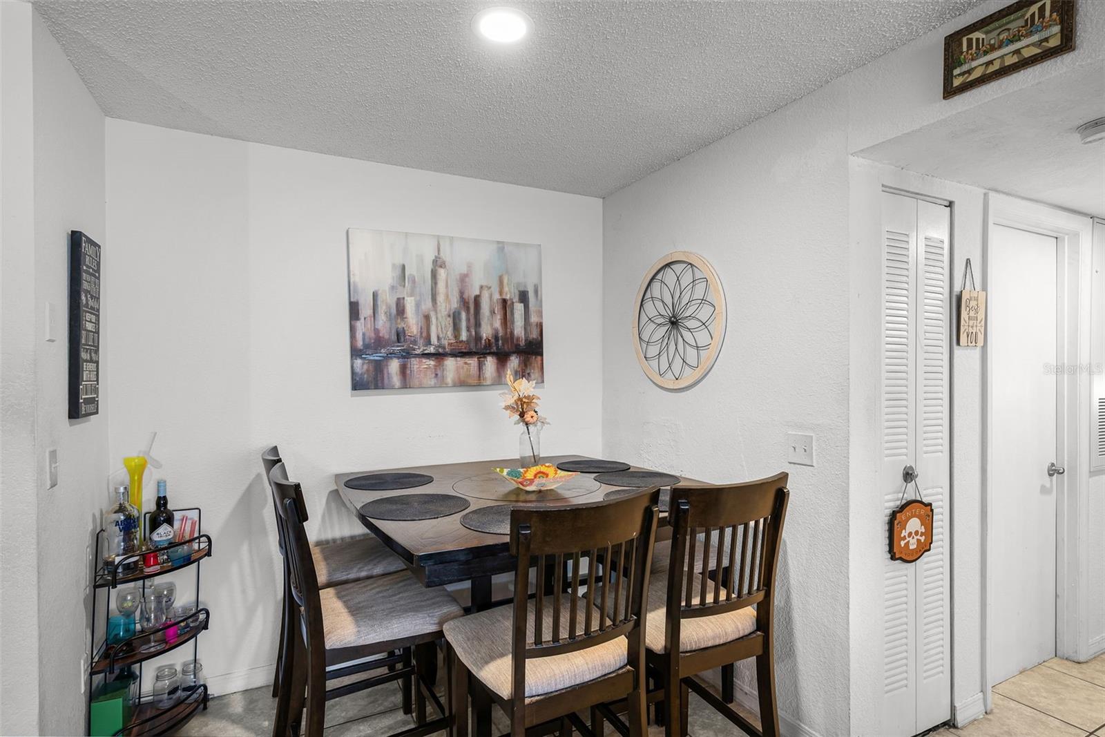 Image 13 of 49 For 5140 Conroy Road 28