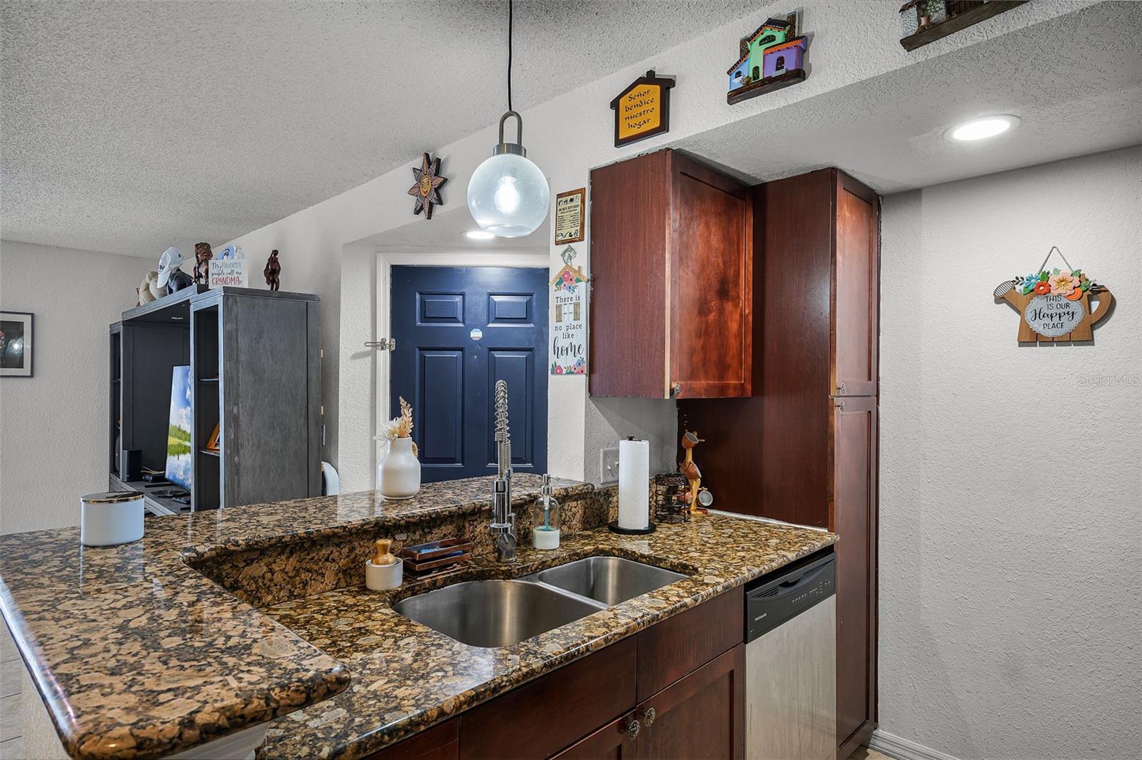 Image 16 of 49 For 5140 Conroy Road 28