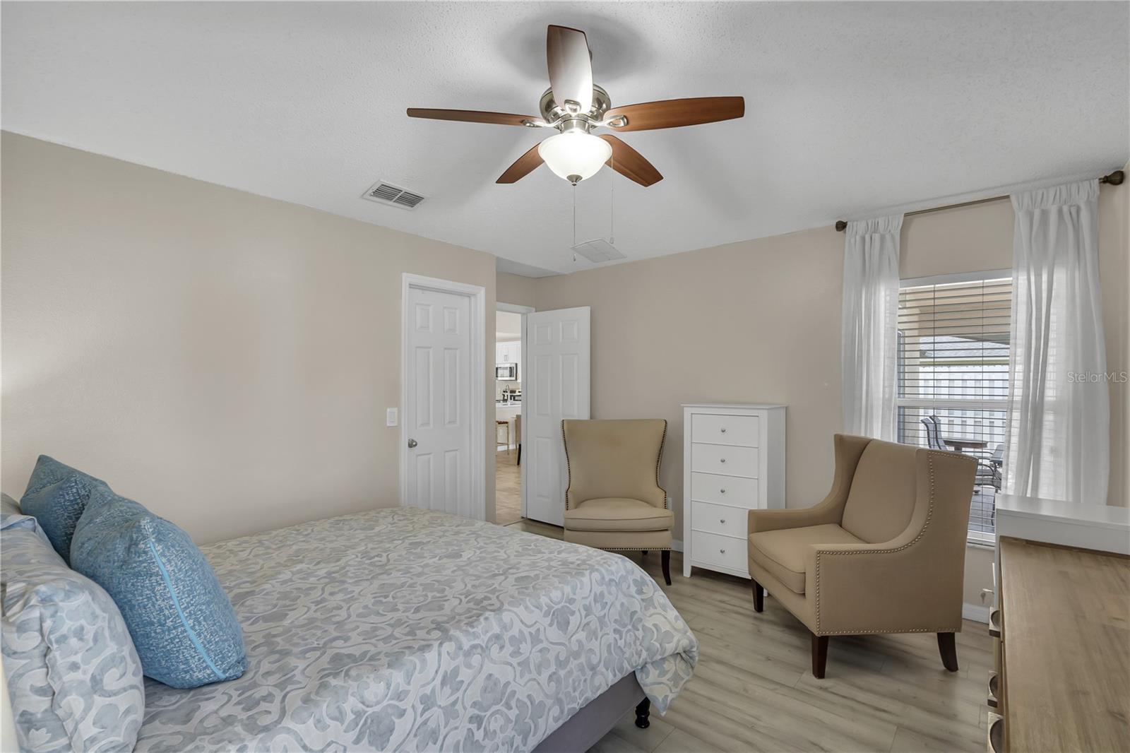 Image 20 of 61 For 5556 Florence Harbor Drive