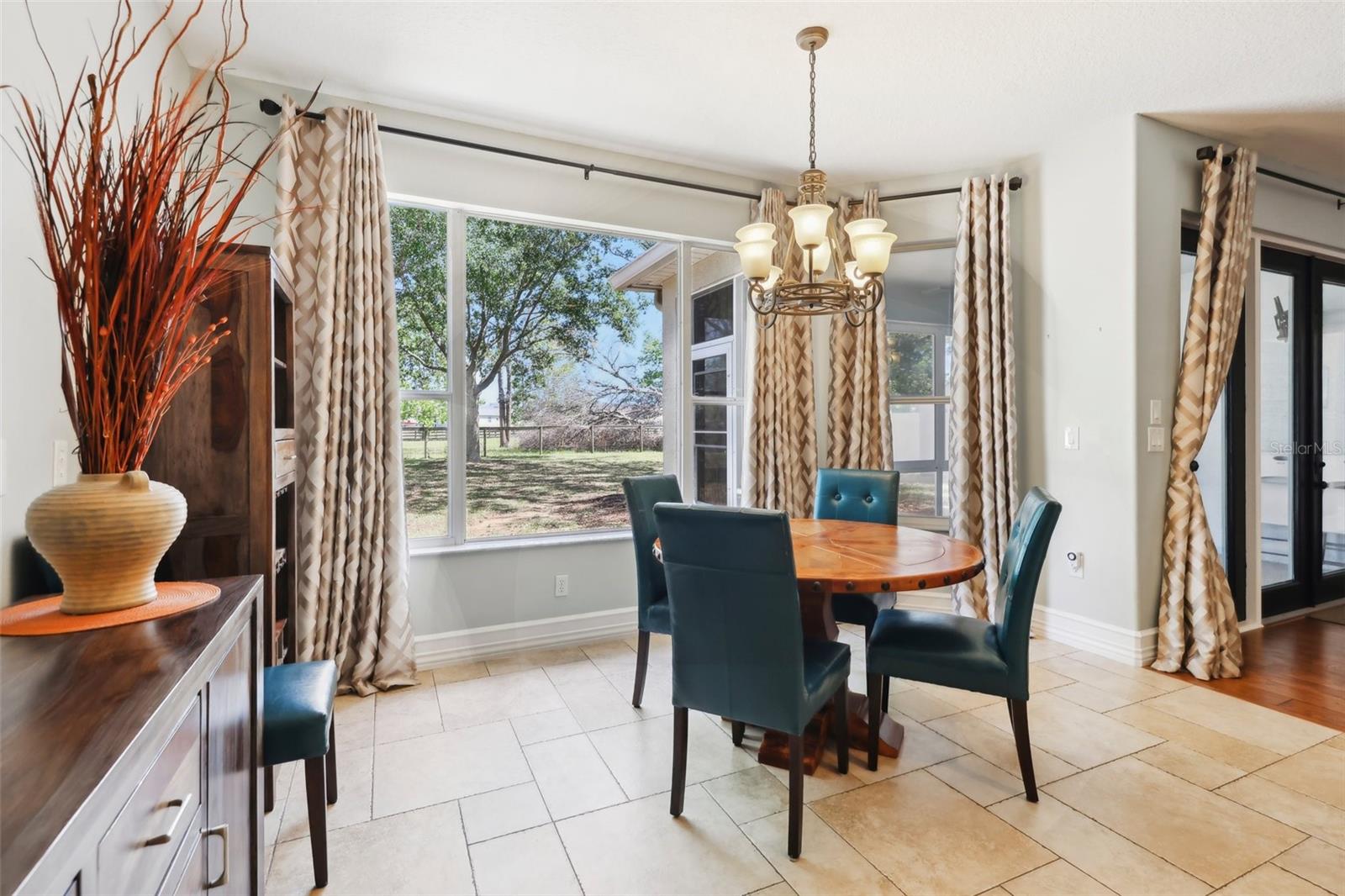 Image 12 of 48 For 13301 Biscayne Drive