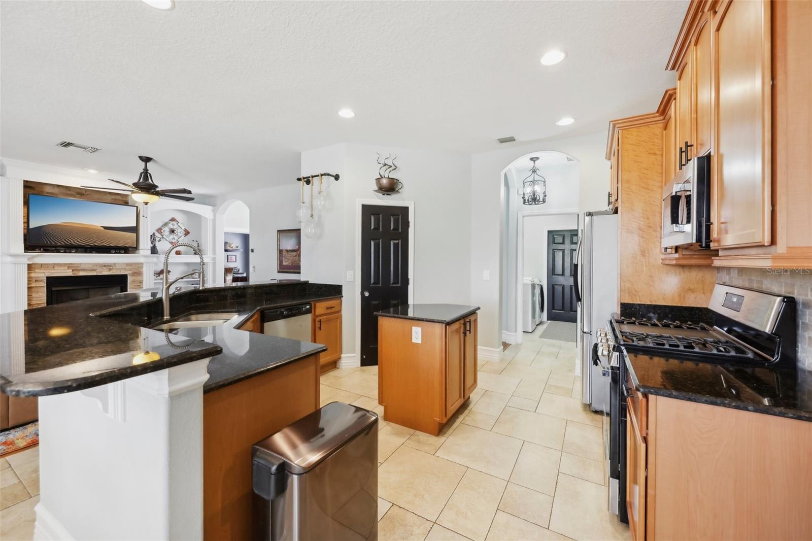 Image 13 of 48 For 13301 Biscayne Drive