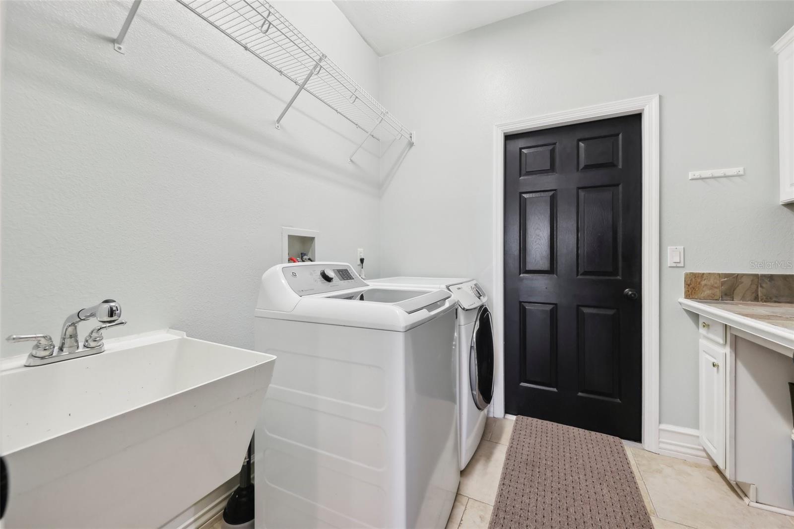 Image 25 of 48 For 13301 Biscayne Drive