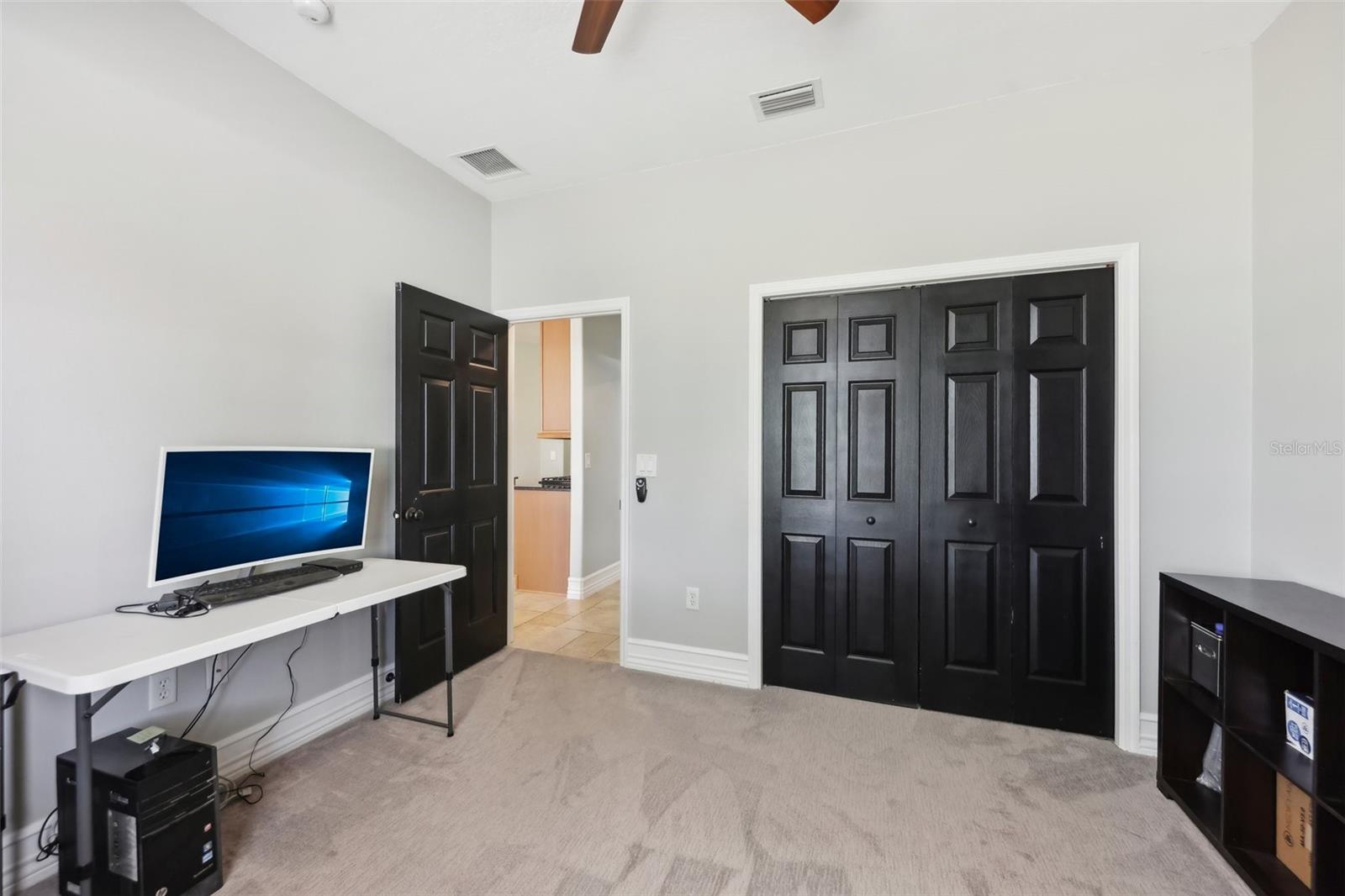 Image 26 of 48 For 13301 Biscayne Drive