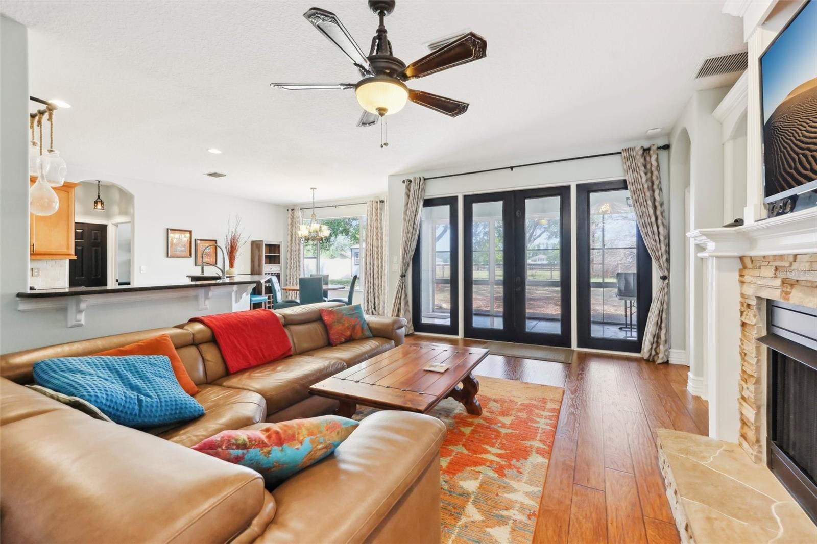 Image 8 of 48 For 13301 Biscayne Drive